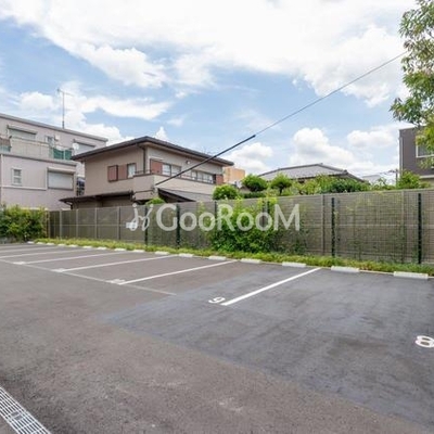 
						ザ・パークハビオ目白タワー 駐車場