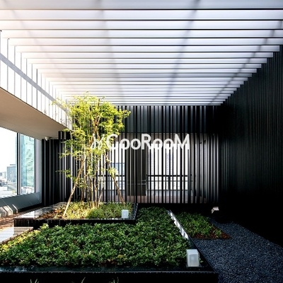 
						パークアクシス御成門 入口