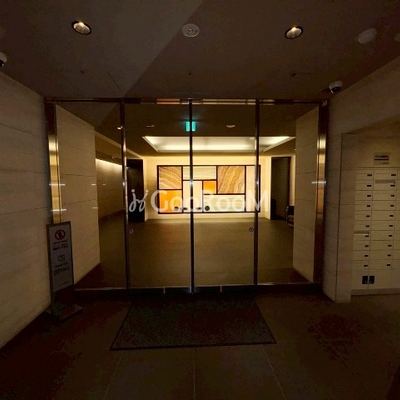 
						ジェイワザック両国　エントランス