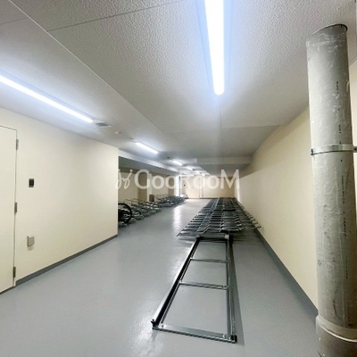 
						コンフォリア・リヴ文京護国寺 ゴミ置き場