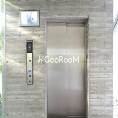 
						エミリブ下落合 エレベーター