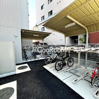 
						SAION町屋 駐輪場