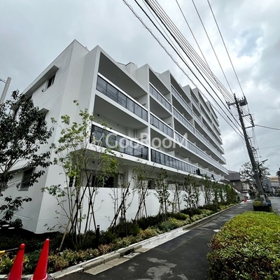 
						コンフォリア・リヴ大森西 外観3