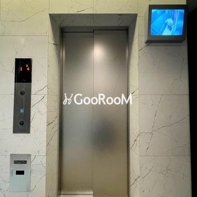 
						エレベーター
