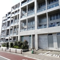 ロカテラーザ