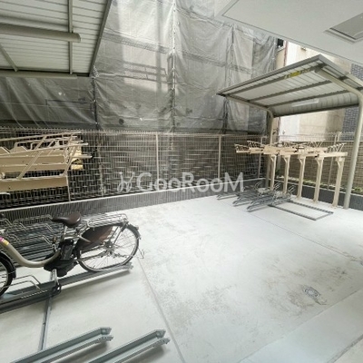
						グランカーサ住吉2の駐輪場