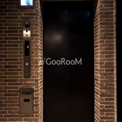 
						アネーロ銀座 エレベーター