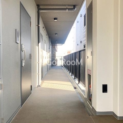 
						ワンルーフフラット浅草入谷の廊下
