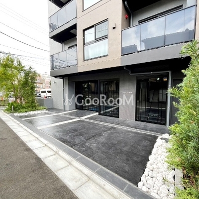 
						シダープラザ目黒本町 入口