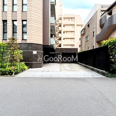
						サンウッド赤坂丹後町　エントランス